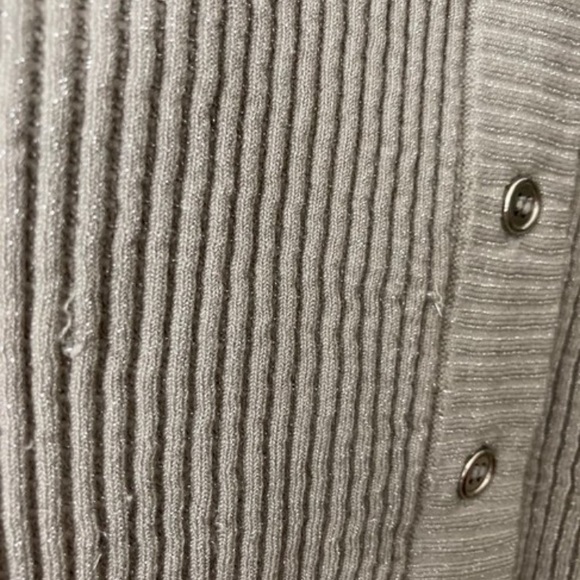 Cache Sweater - Picture 4 of 5